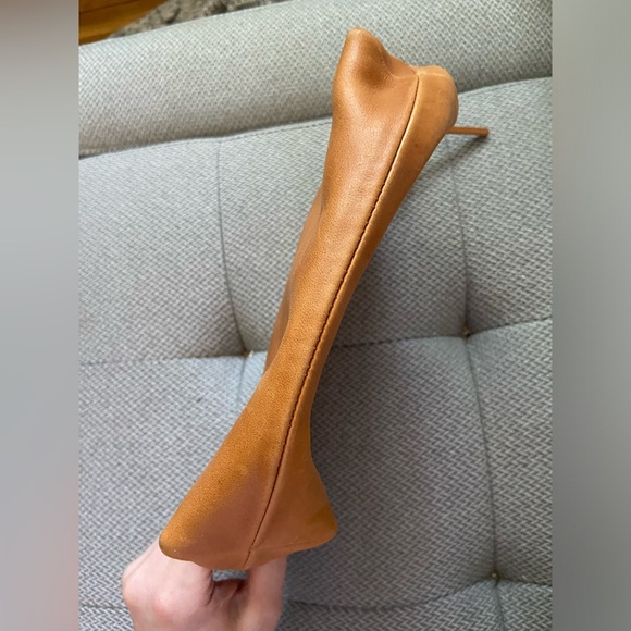 FashionAble Small Tan Leather Clutch, Zippered Top, Handmade in Mexico - Picture 3 of 9